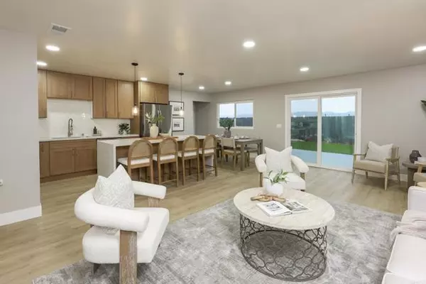 Chula Vista, CA 91911,512 Timber ST