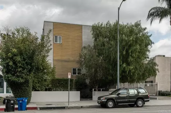 North Hollywood, CA 91601,5050 Cahuenga BLD