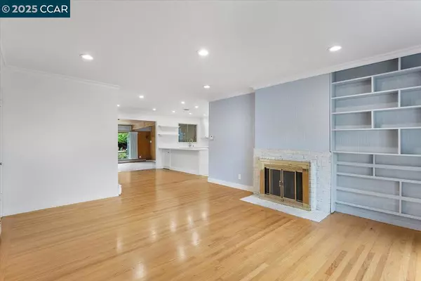 San Lorenzo, CA 94580,1649 Via Tovita