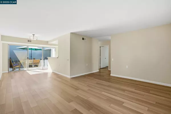 Walnut Creek, CA 94595,2425 Pine Knoll Dr 1