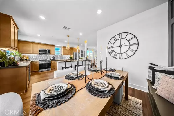 Camarillo, CA 93012,2861 Via Descanso