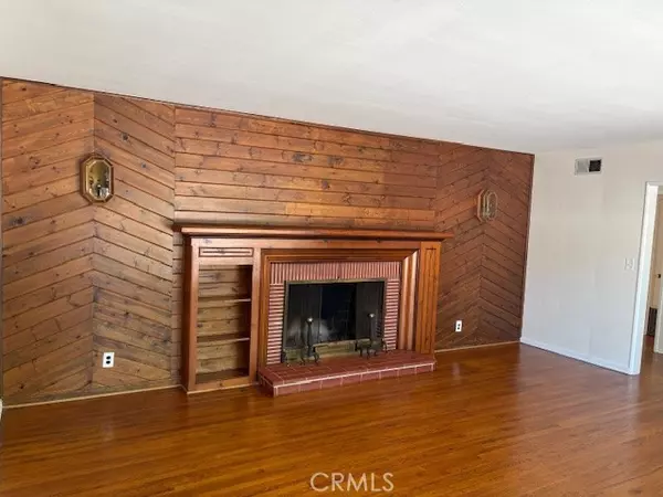 Woodland Hills, CA 91367,22354 Burbank BLD