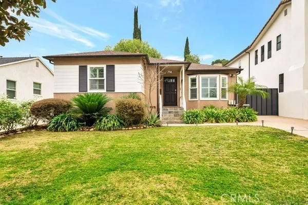 Encino, CA 91316,17946 Valley Vista BLD