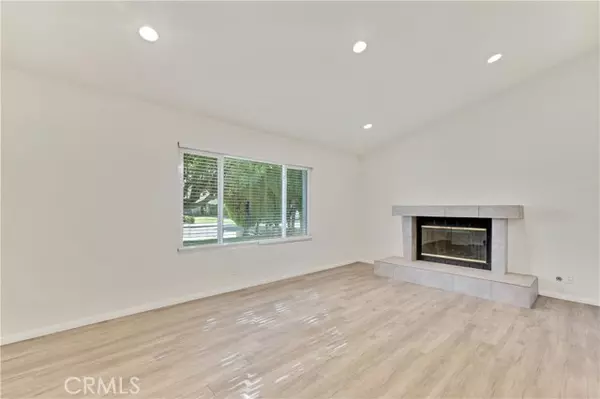 Chatsworth, CA 91311,22055 Ballinger ST