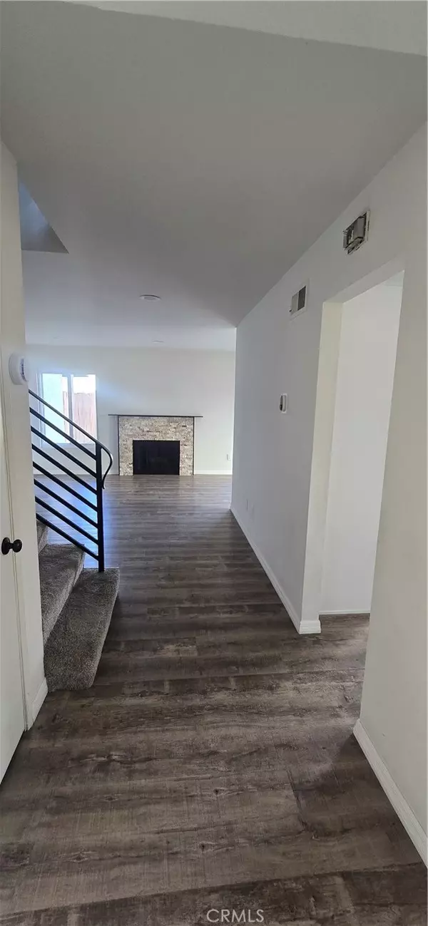 Orange, CA 92868,266 Foley