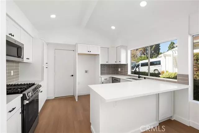 33102 Halfmoon CT, San Juan Capistrano, CA 92675