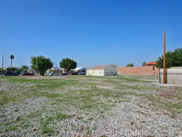 Carson, CA 90745,22108 Avalon