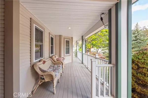 Big Bear Lake, CA 92314,42425 Bear LOOP