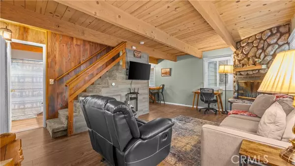 Sugarloaf, CA 92386,347 Spruce LN