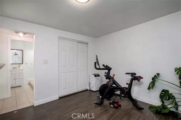 Los Angeles, CA 90065,665 Cypress