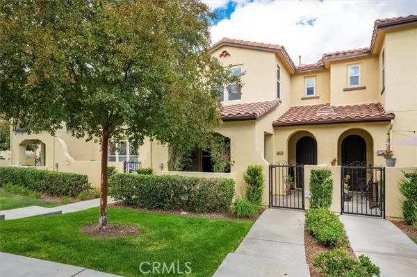 28771 Calle De La Paz, Valencia, CA 91354