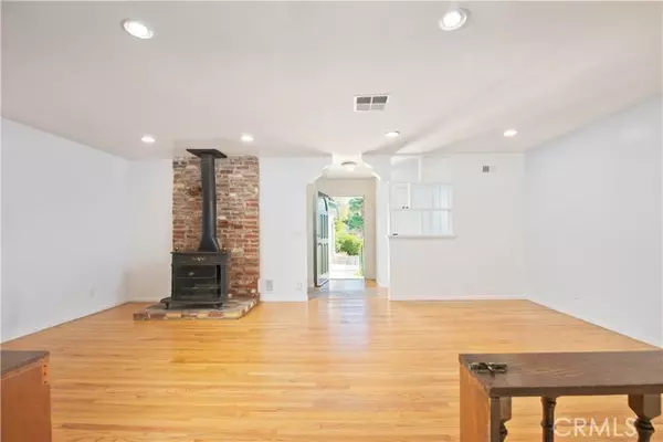 North Hills, CA 91343,9655 Gothic