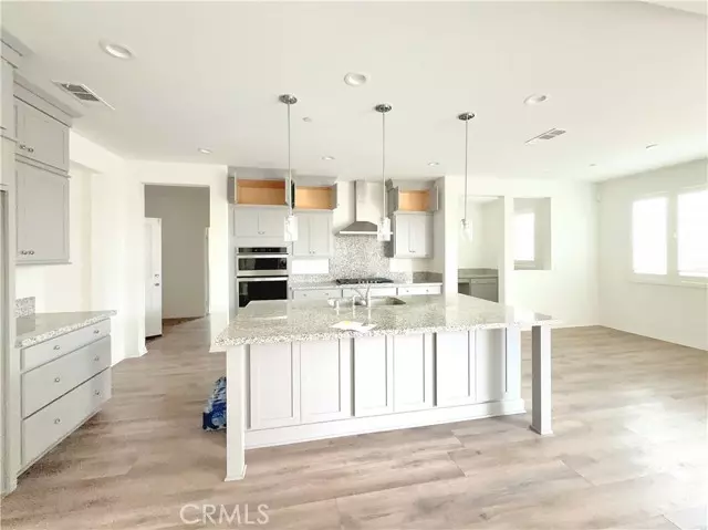 Eastvale, CA 92880,12906 Shorthorn