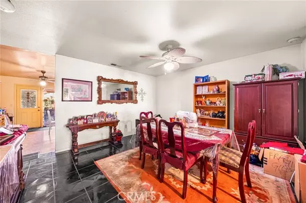 San Bernardino, CA 92408,1584 E Davidson ST