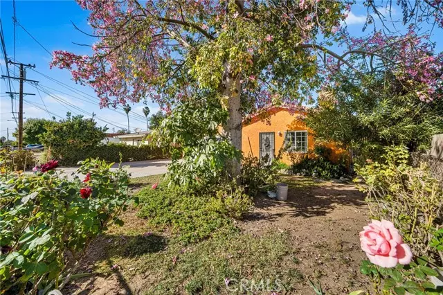 1584 E Davidson ST, San Bernardino, CA 92408