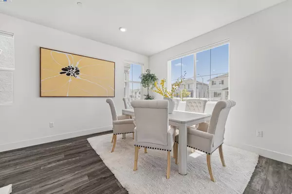 Newark, CA 94560,37606 Sand Drift Rd