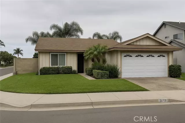 20731 Brookdale Ln, Huntington Beach, CA 92646