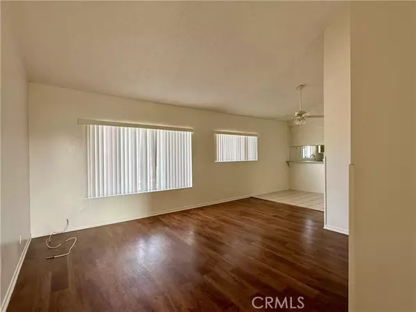 Buena Park, CA 90621,6082 Fullerton AVE 4