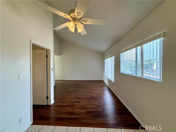 Buena Park, CA 90621,6082 Fullerton AVE 4