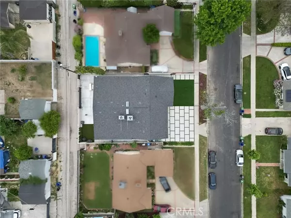 Northridge, CA 91325,7844 Lasaine