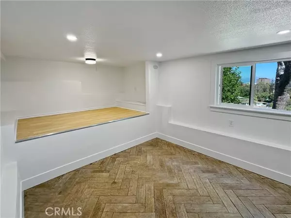 Los Angeles, CA 90032,1936 Heidleman RD Studio