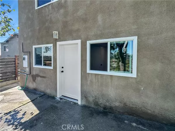 1936 Heidleman RD Studio, Los Angeles, CA 90032