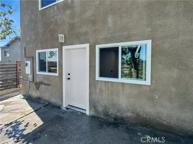 1936 Heidleman RD Studio, Los Angeles, CA 90032