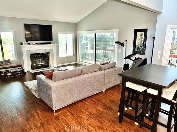 Long Beach, CA 90814,3600 E 4th 305