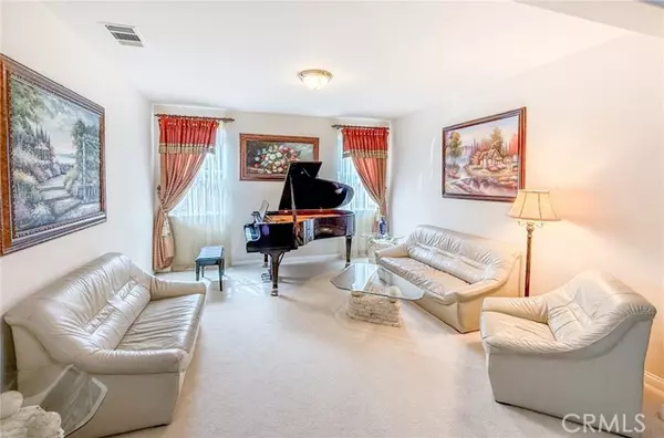 Eastvale, CA 92880,13893 Glover CT