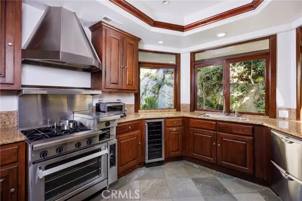 Laguna Beach, CA 92651,266 Canyon Acres