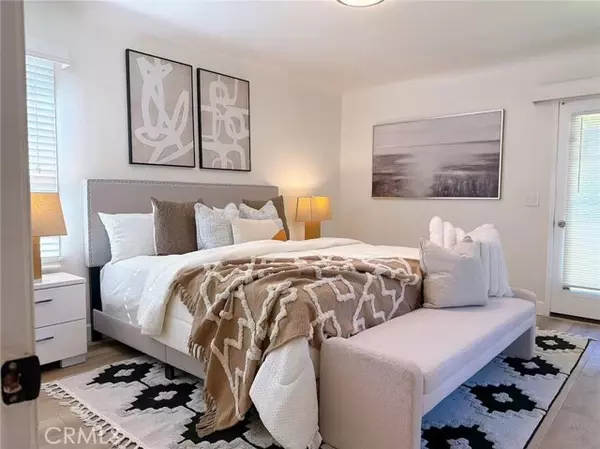 Altadena, CA 91001,2379 Oliveras AVE