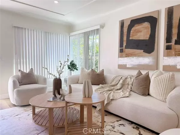 Altadena, CA 91001,2379 Oliveras AVE