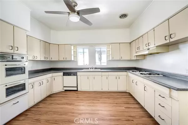 Los Angeles, CA 90042,5830 Fayette