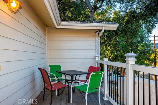 CA 91390,39100 Calle Essencial