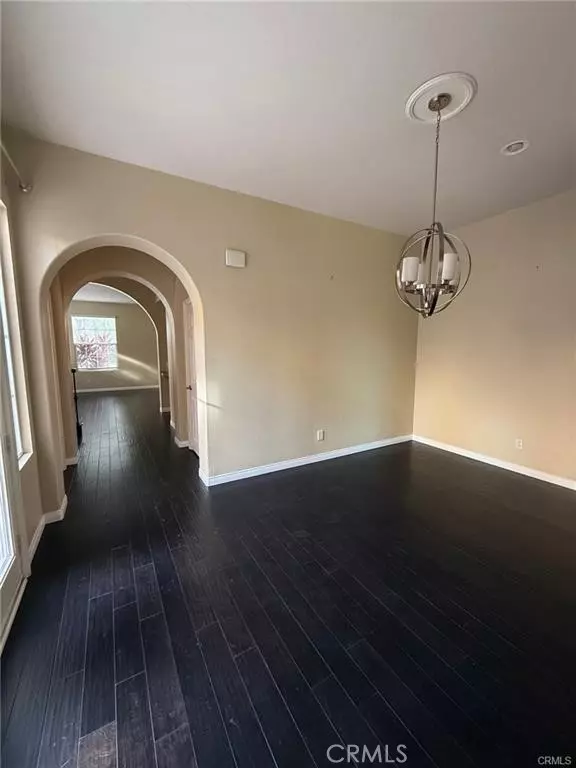 Irvine, CA 92602,64 Rockport