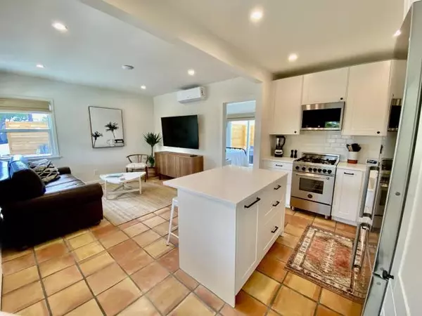 Oceanside, CA 92054,515 517 Grant