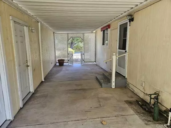 Escondido, CA 92026,8975 Lawrence Welk DR 7