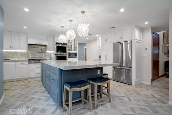 West Hills, CA 91307,24630 Kittridge ST