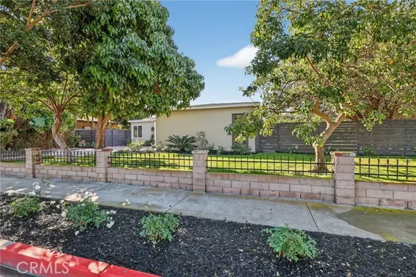 302 Cleveland, Huntington Beach, CA 92648
