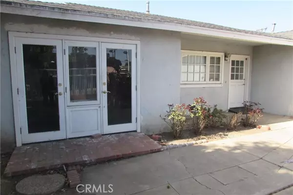 Huntington Beach, CA 92646,18101 Wharton LN