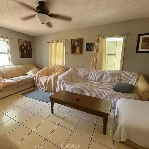 San Bernardino, CA 92410,7523 Guthrie