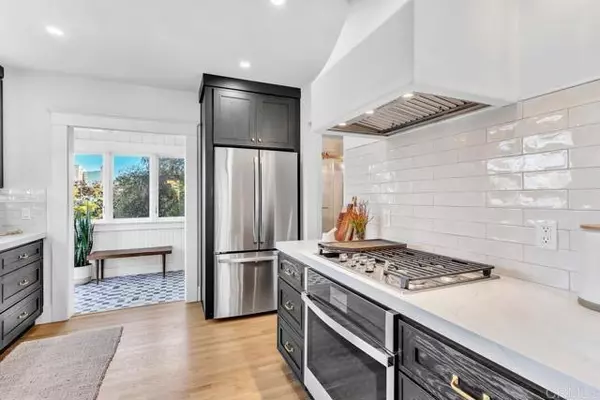 San Diego, CA 92103,4171 Ibis St