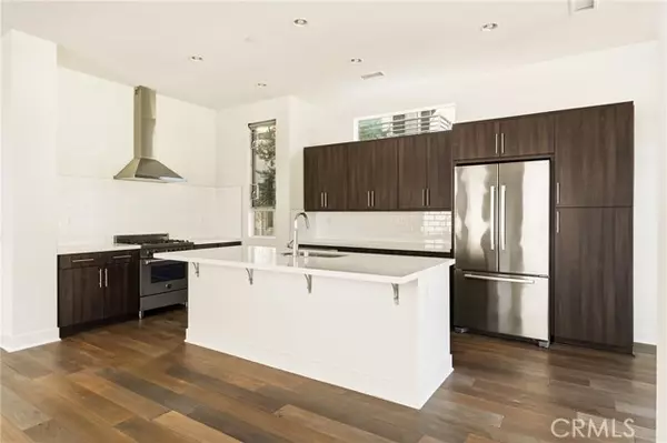 Silver Lake, CA 90026,2201 Tom Mix