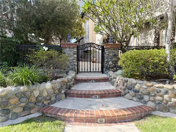 Ladera Ranch, CA 92694,25 Winfield