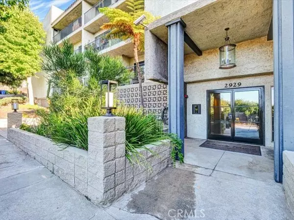 Los Feliz, CA 90039,2929 Waverly