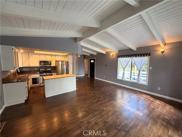 Running Springs, CA 92382,31014 Glen Oak DR