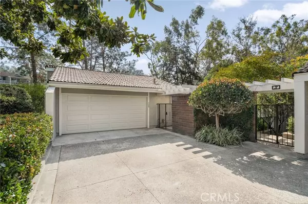 1 Misty Meadow #30, Irvine, CA 92612