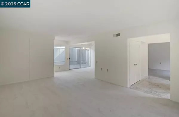 Walnut Creek, CA 94595,1137 Stanley Dollar Dr 5