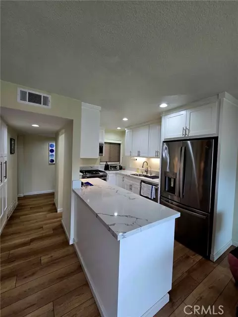 Laguna Beach, CA 92651,631 Cliff A9