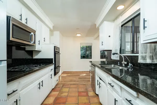 Sunland, CA 91040,8314 Owens ST